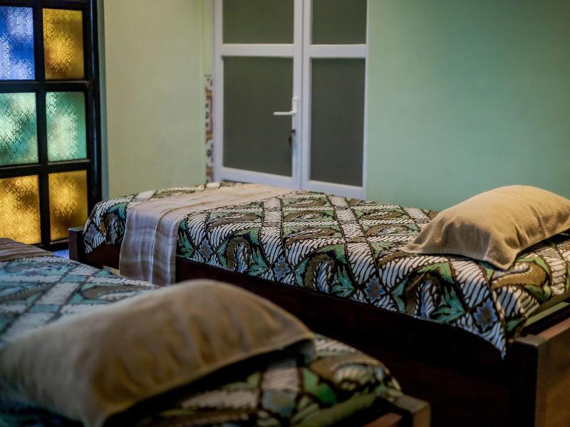 Fourteen Roses Legian Hotel image