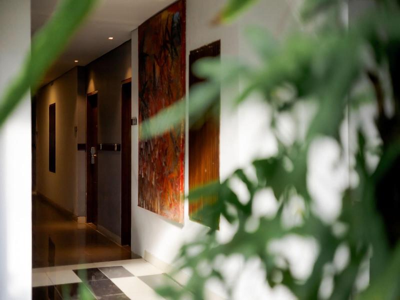 Fourteen Roses Legian Hotel image