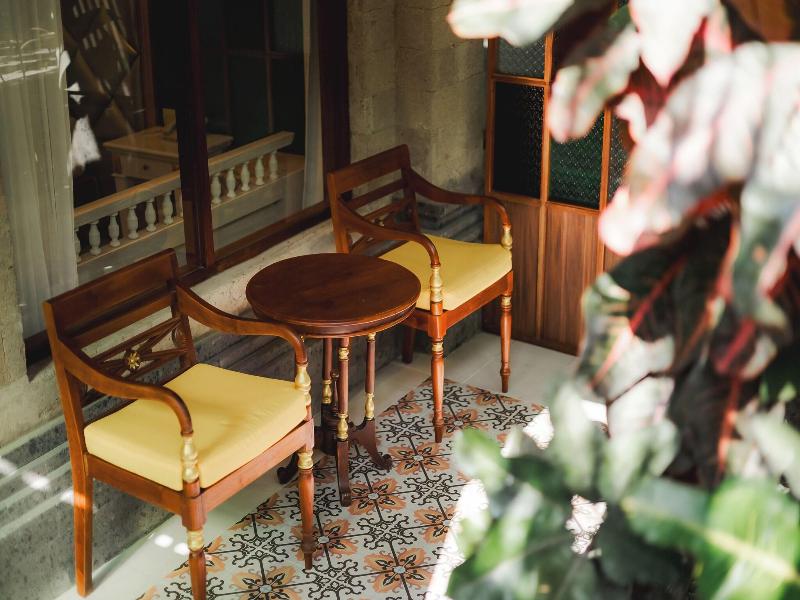 Fourteen Roses Legian Hotel image