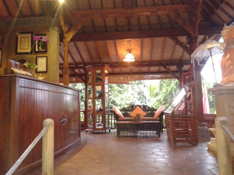 Puri Lumbung image