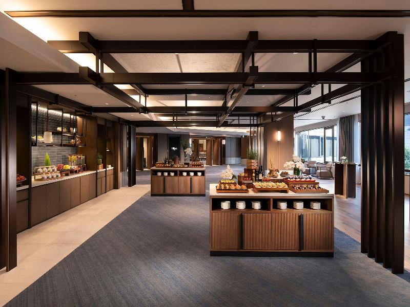 Hilton Tokyo image