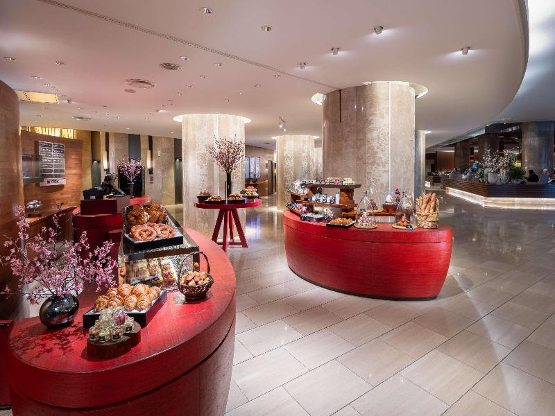 Hilton Tokyo image