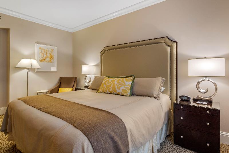 Omni Berkshire Place image