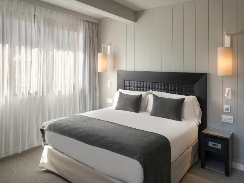 Salles Hotel Aeroport de Girona image