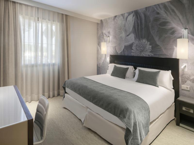 Salles Hotel Aeroport de Girona image