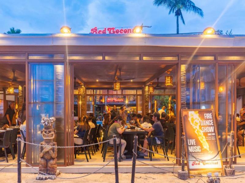 Red Coconut Beach Hotel image
