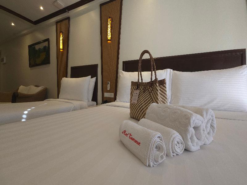 Red Coconut Beach Hotel image