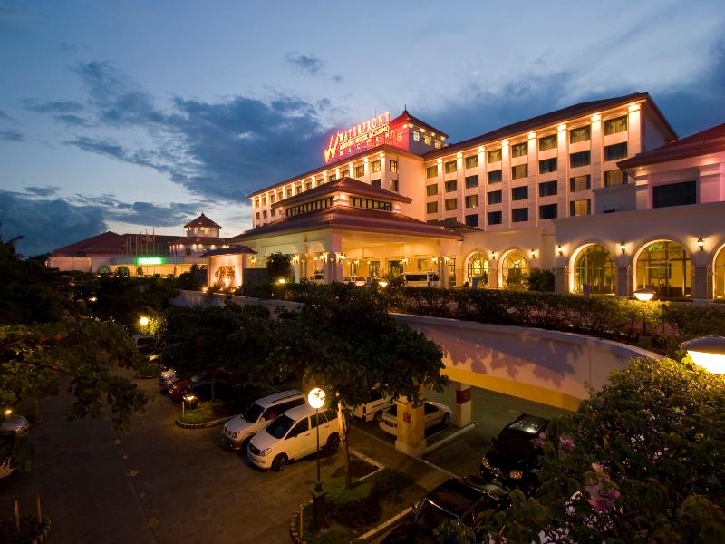 Waterfront Airport Hotel & Casino Mactan image