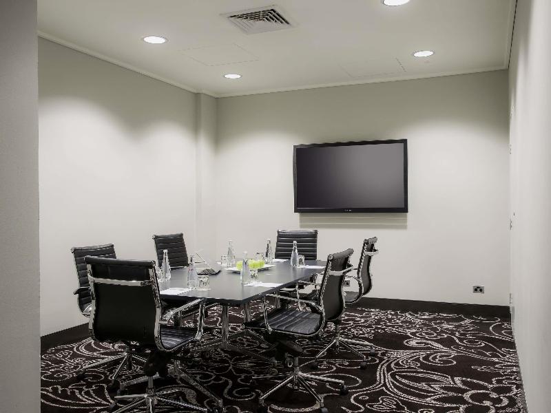 Novotel Melbourne on Collins image