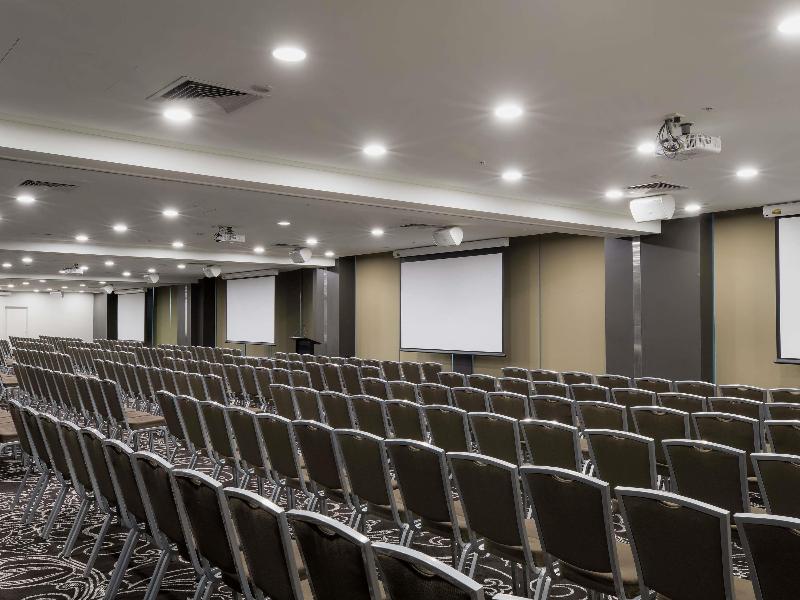 Novotel Melbourne on Collins image