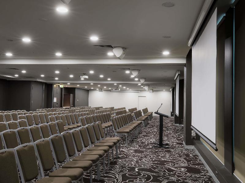 Novotel Melbourne on Collins image