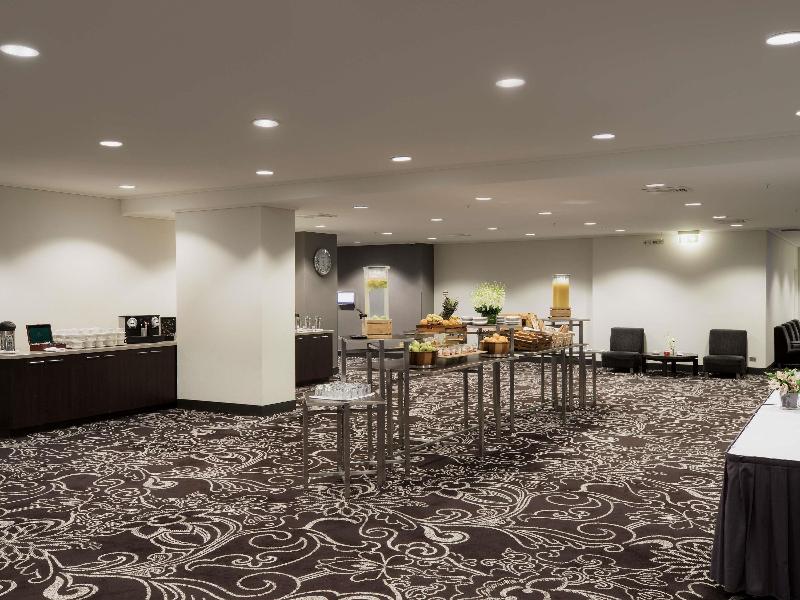 Novotel Melbourne on Collins image