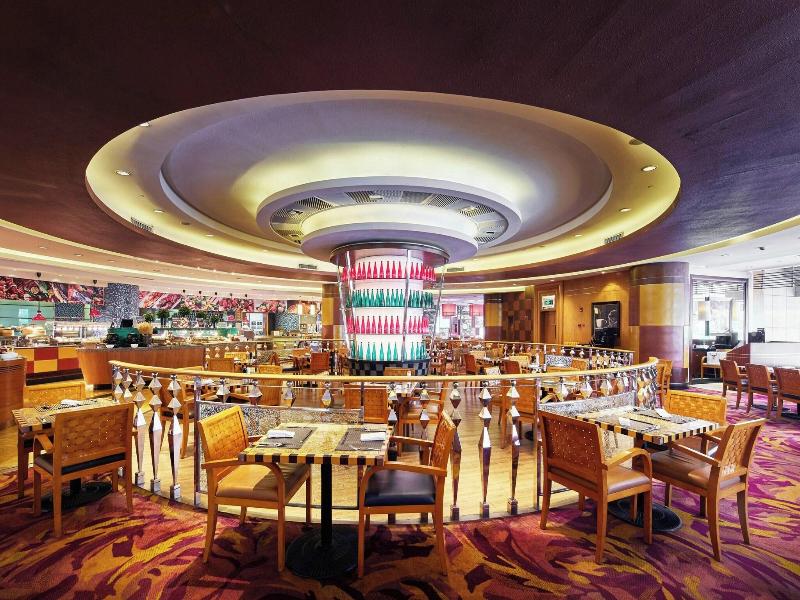 Renaissance Shanghai Pudong Hotel image
