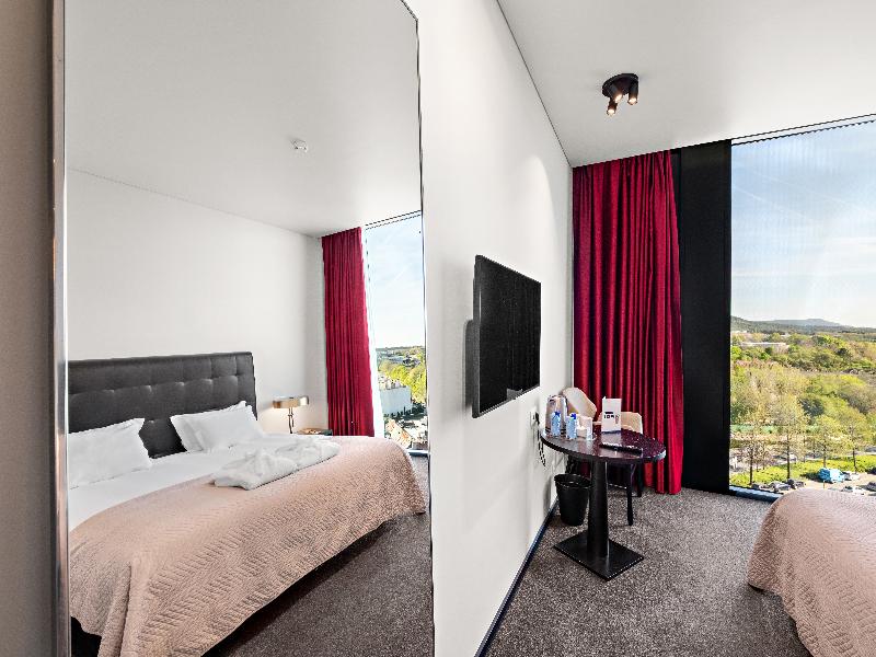 Axis Viana Business & Spa image