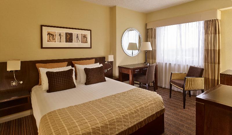 Crowne Plaza London - Gatwick Airport image