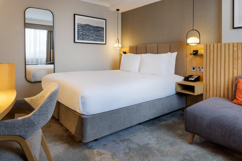 Crowne Plaza London - Gatwick Airport image