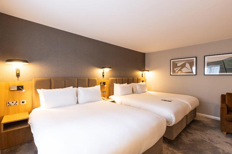 Crowne Plaza London - Gatwick Airport image