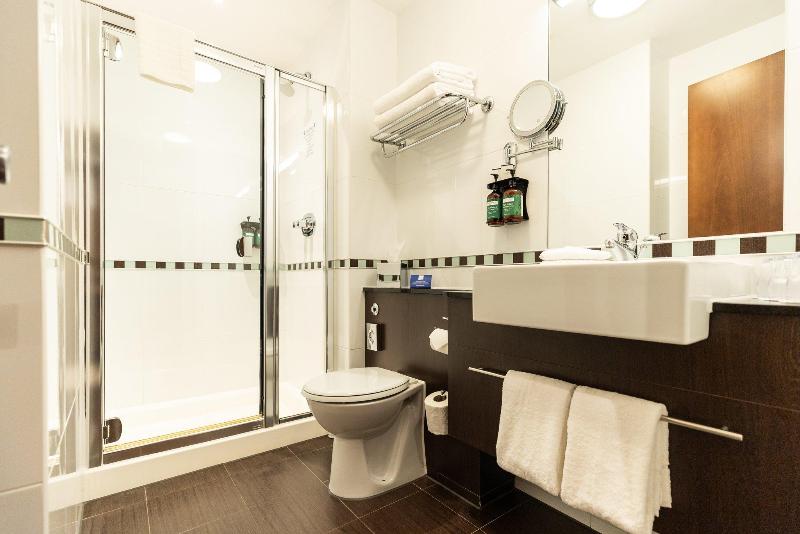 Crowne Plaza London - Gatwick Airport image