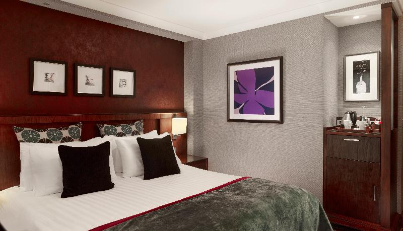 Crowne Plaza London - Gatwick Airport image