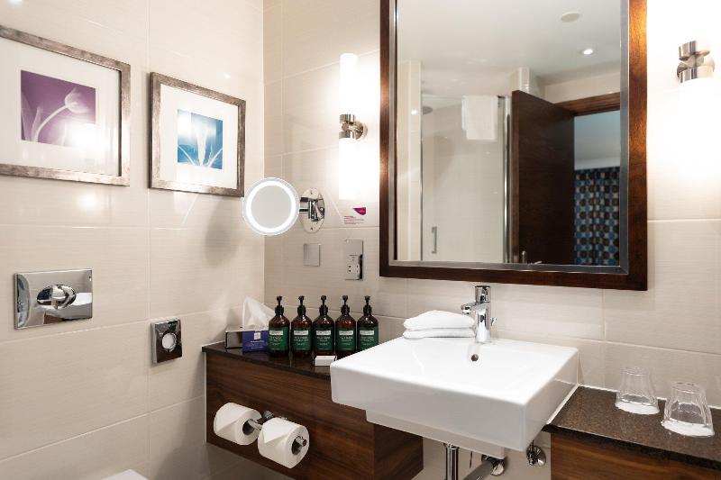 Crowne Plaza London - Gatwick Airport image