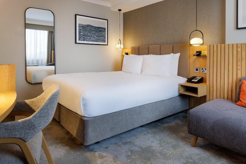 Crowne Plaza London - Gatwick Airport image