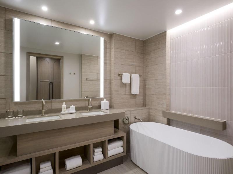 JW Marriott St. Maarten Beach Resort & Spa image