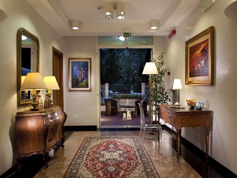 Astoria Suite Hotel image
