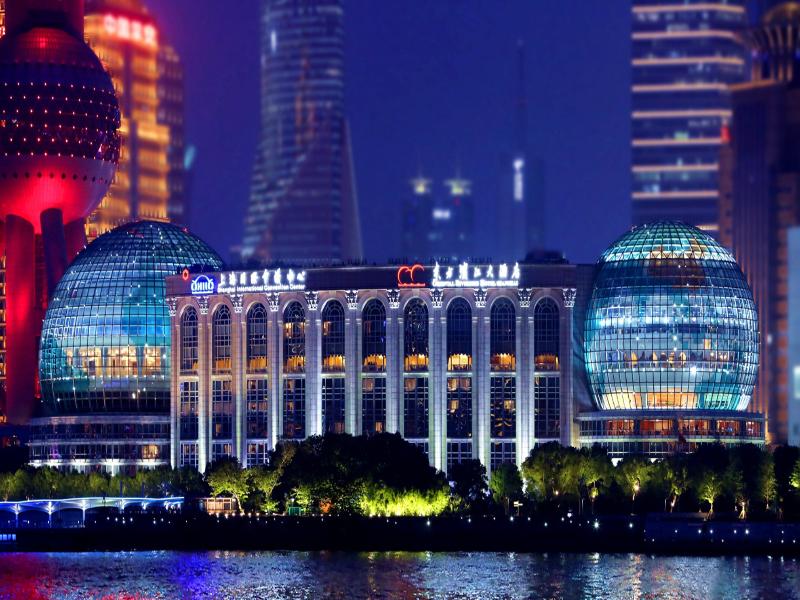 Oriental Riverside Hotel Shanghai image