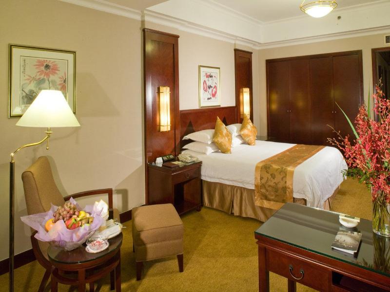Oriental Riverside Hotel Shanghai image