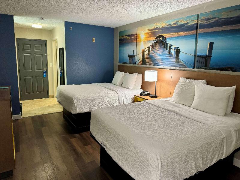 Days Inn by Wyndham Sarasota - Siesta Key image
