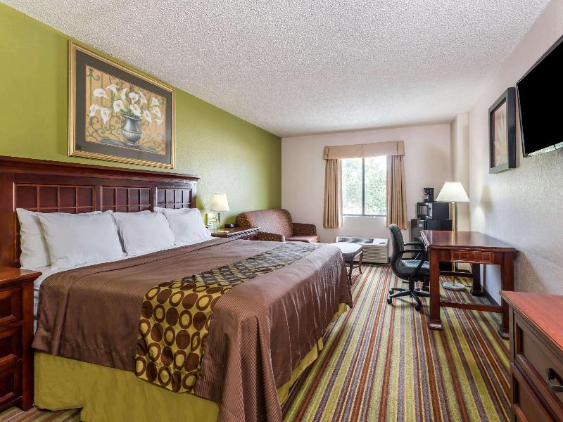 Days Inn by Wyndham Sarasota - Siesta Key image