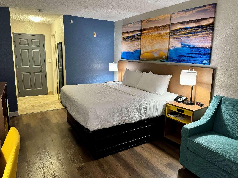 Days Inn by Wyndham Sarasota - Siesta Key image