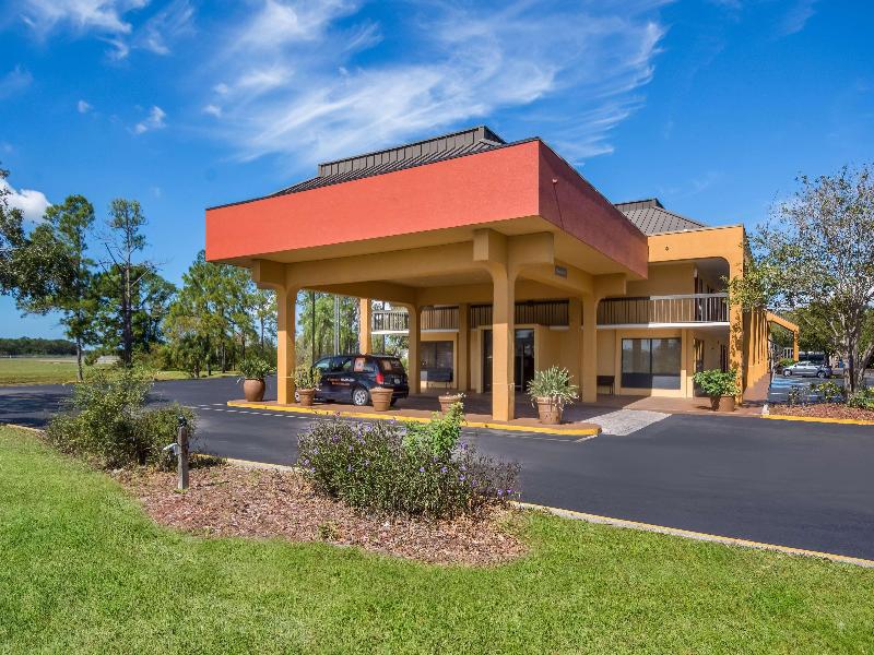 SureStay Hotel by Best Western St. Pete Clearwater image