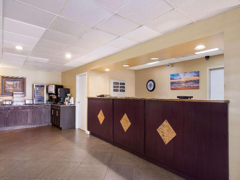 SureStay Hotel by Best Western St. Pete Clearwater image