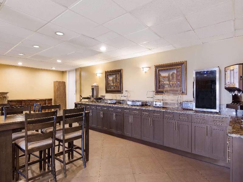 SureStay Hotel by Best Western St. Pete Clearwater image