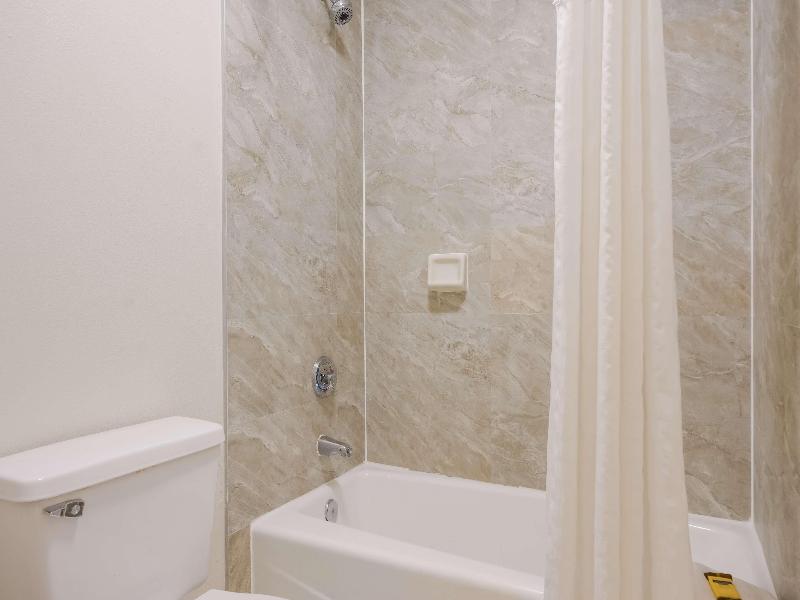 SureStay Hotel by Best Western St. Pete Clearwater image