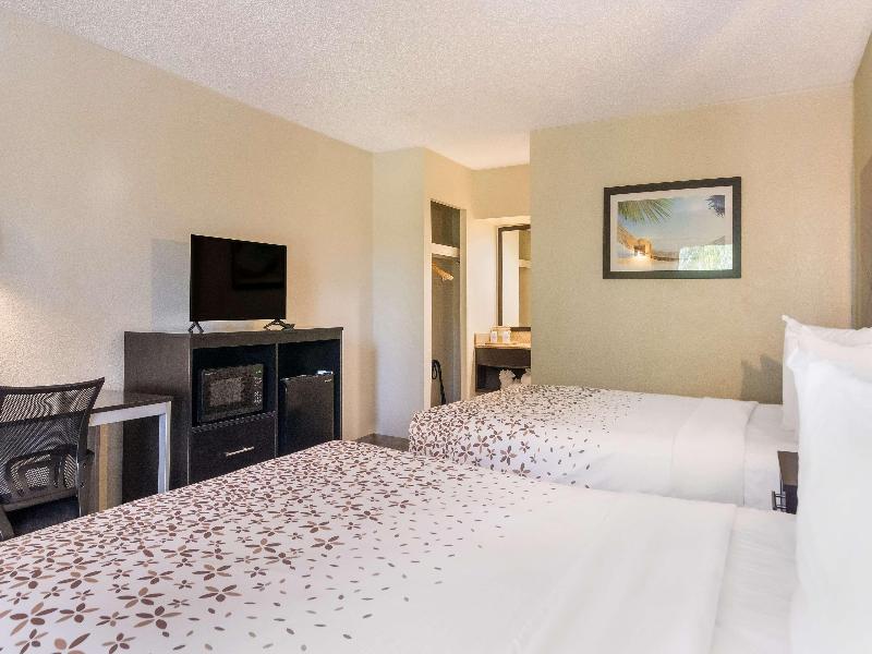 SureStay Hotel by Best Western St. Pete Clearwater image