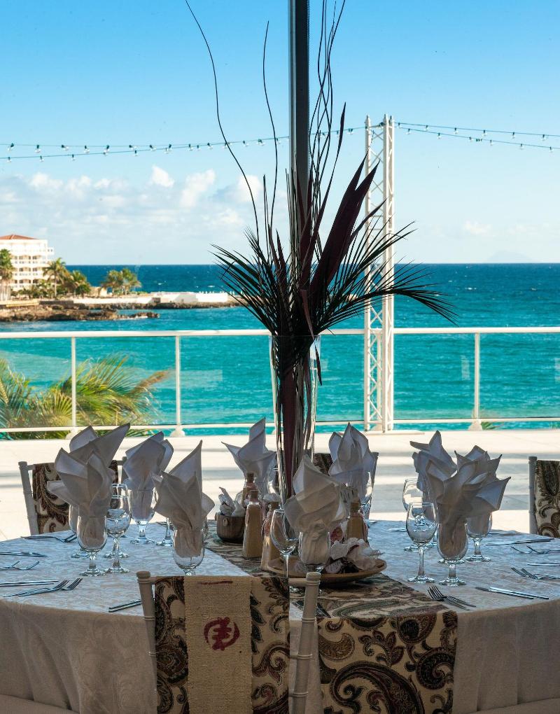 Sonesta Maho Beach Resort, Casino and Spa image