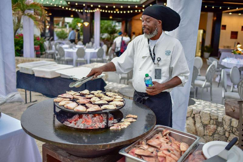 Sonesta Maho Beach Resort, Casino and Spa image