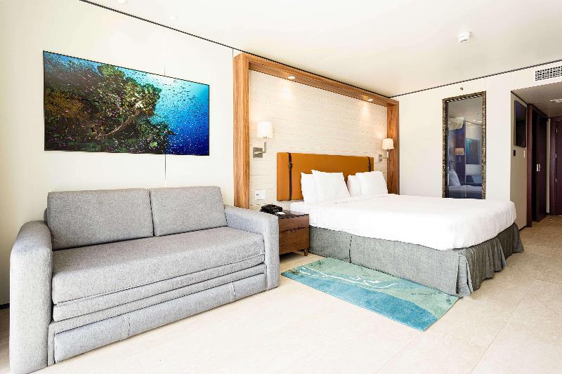 Sonesta Maho Beach Resort, Casino and Spa image