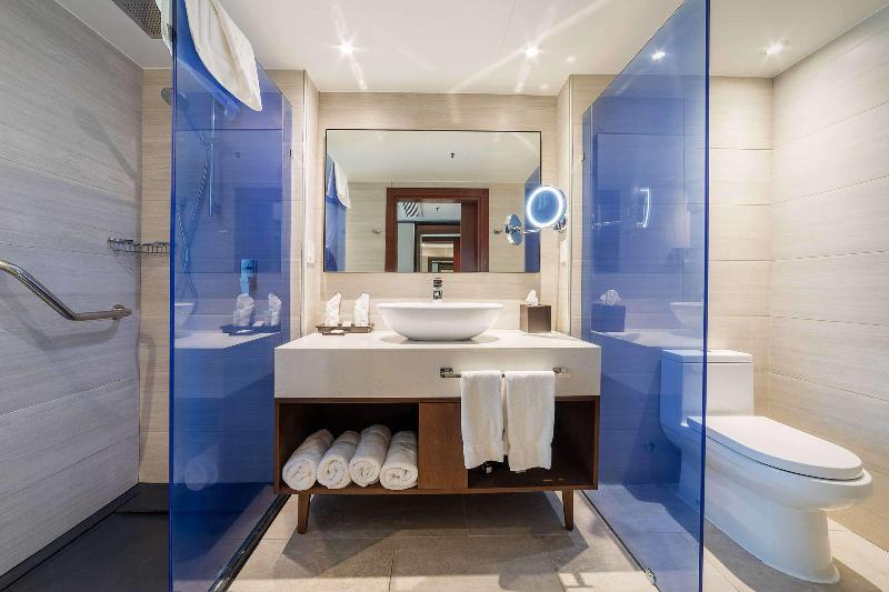 Sonesta Maho Beach Resort, Casino and Spa image