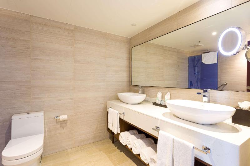 Sonesta Maho Beach Resort, Casino and Spa image
