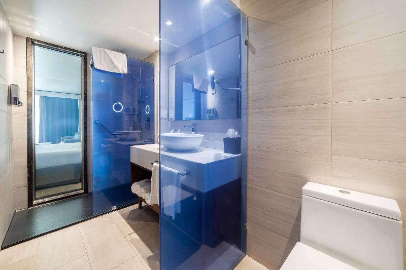 Sonesta Maho Beach Resort, Casino and Spa image