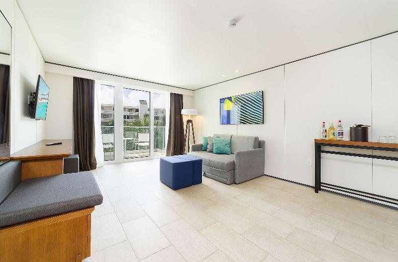 Sonesta Maho Beach Resort, Casino and Spa image