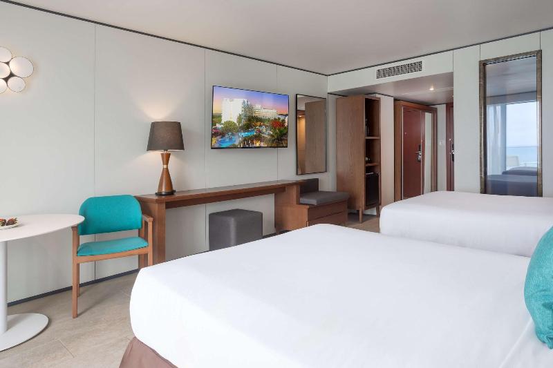 Sonesta Maho Beach Resort, Casino and Spa image
