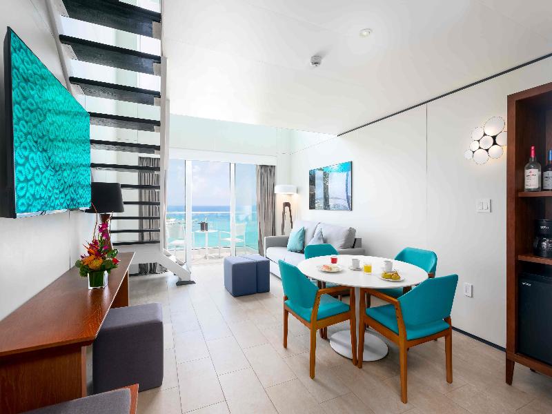 Sonesta Maho Beach Resort, Casino and Spa image