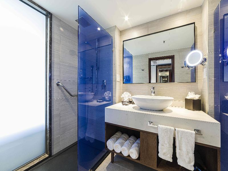 Sonesta Maho Beach Resort, Casino and Spa image