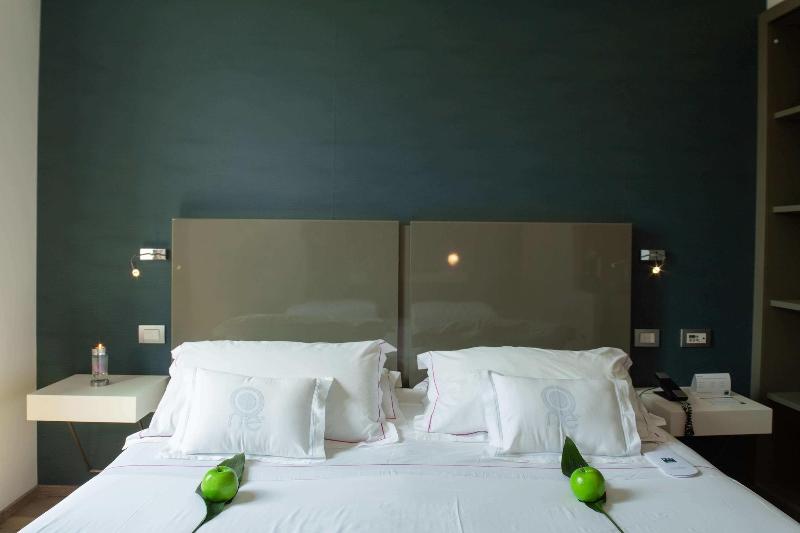 UNA Hotel One Spa&Wellness image