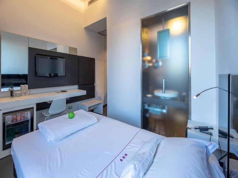 UNA Hotel One Spa&Wellness image