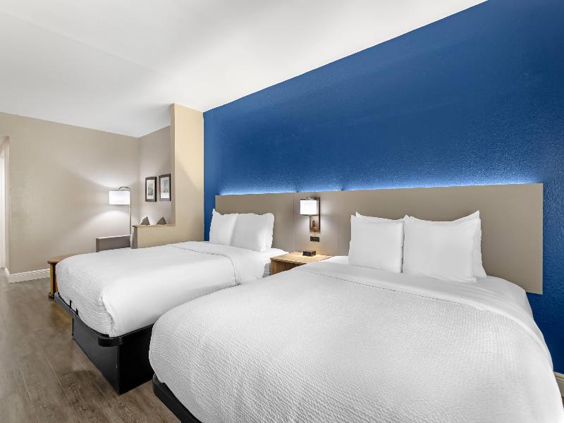 Comfort Suites West Jacksonville image